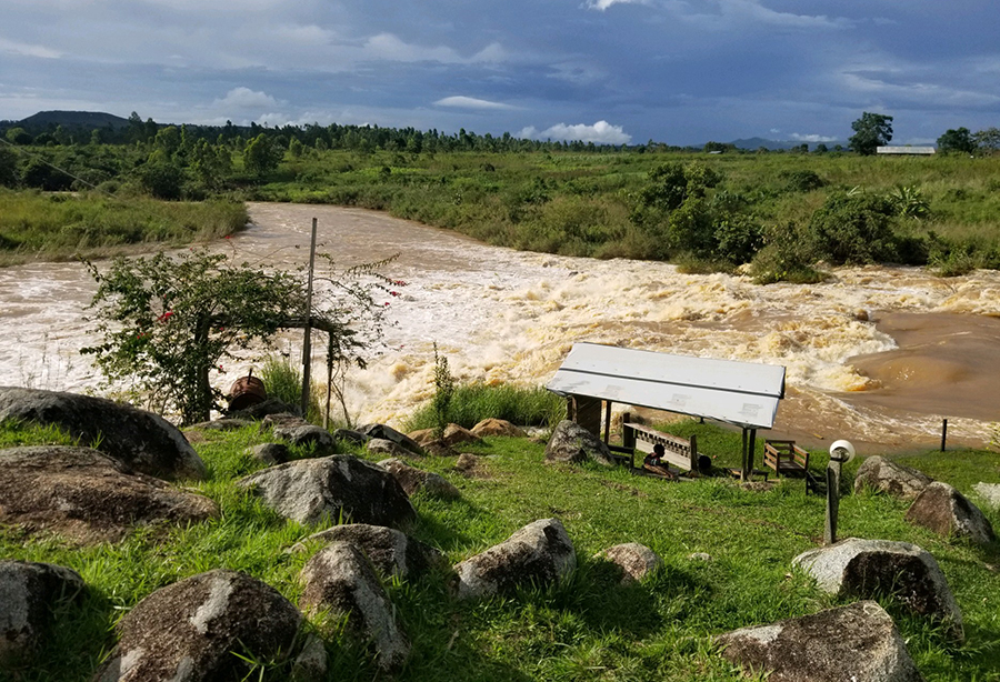 DRC river.jpg